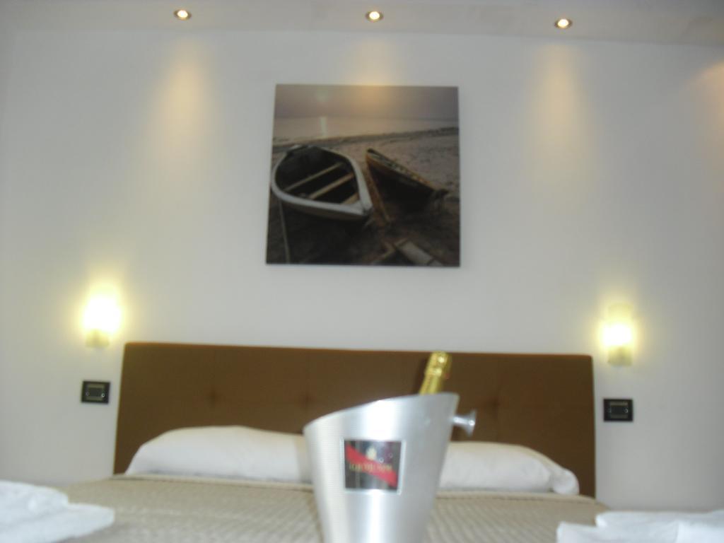 Luce Di Luna Luxury Suites Roma Eksteriør bilde